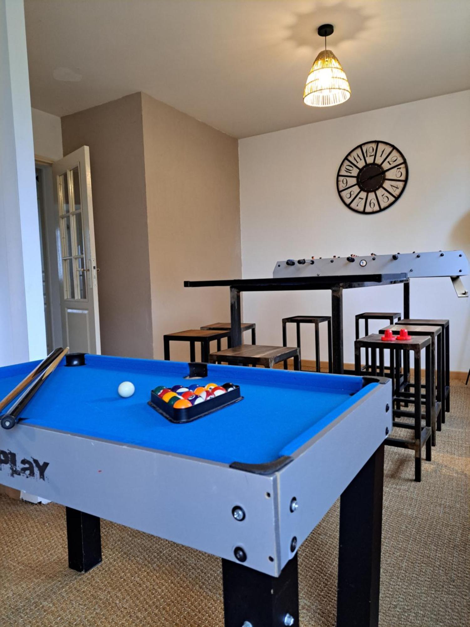 Dans Maison En Colocation Homestay *